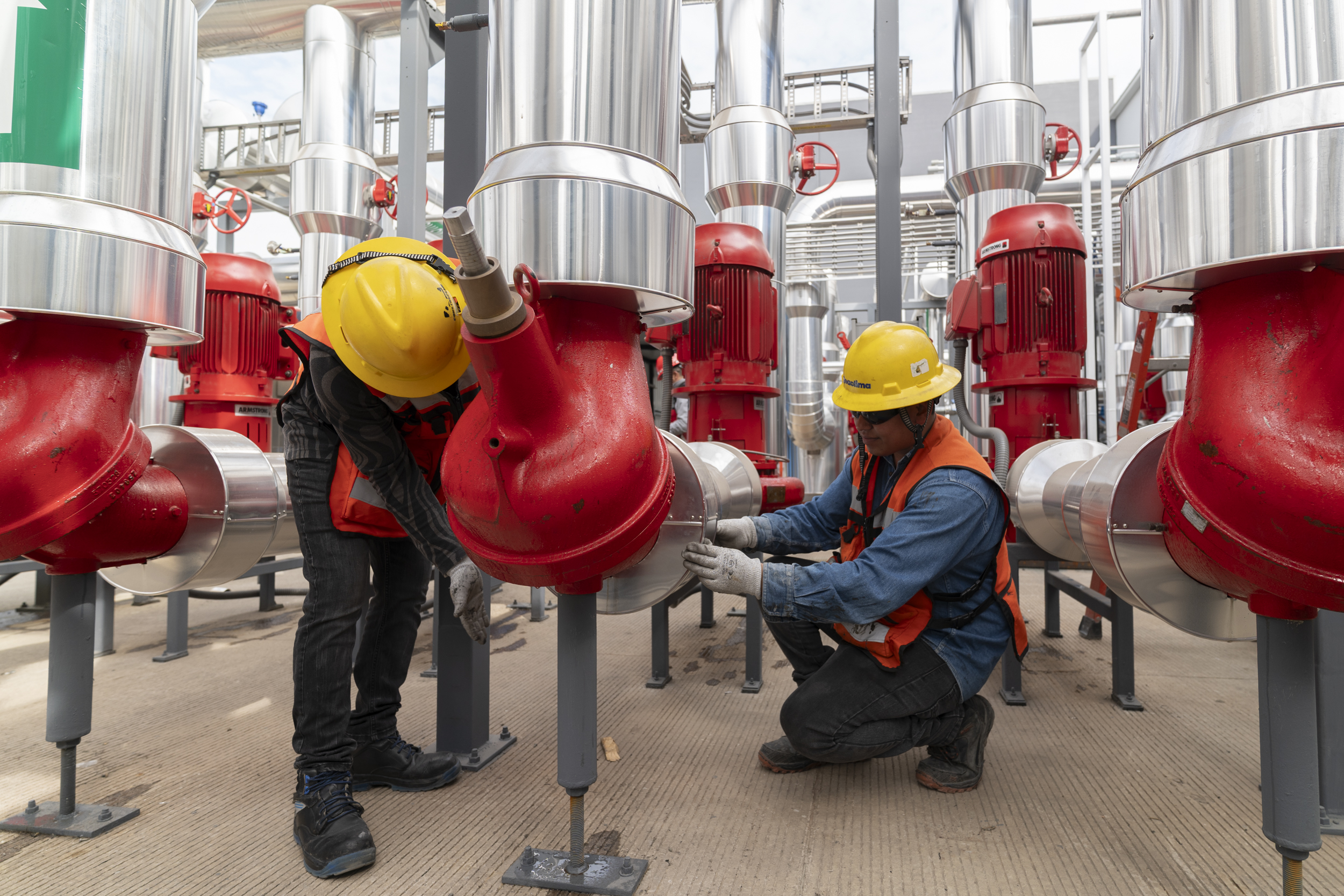 Ejecución e Instalación de Infraestructura de Liquid Cooling: Materiales, Procesos y Control de Calidad